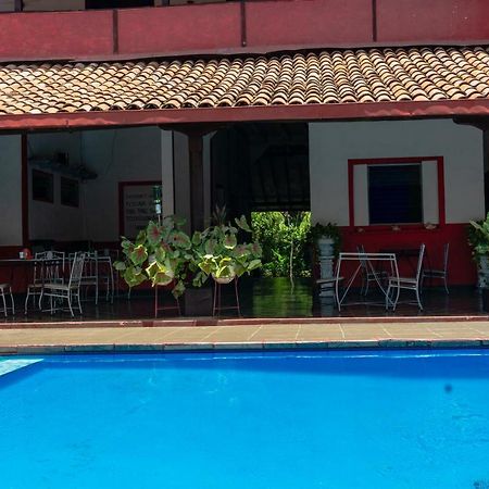 Hostal Lazybones Леон Экстерьер фото